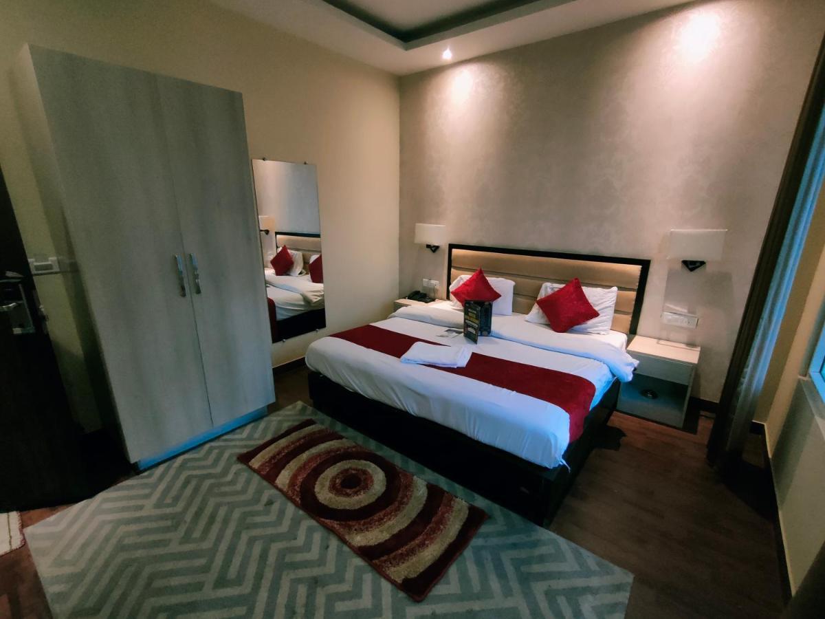 Hotel Royal Residency Manali  Exterior photo